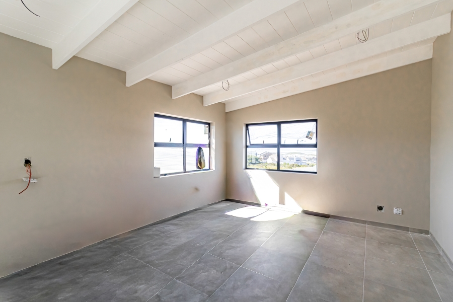 3 Bedroom Property for Sale in Hoogland Western Cape